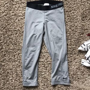 Nike Pro Dri Fit Crop Athletic Leggings